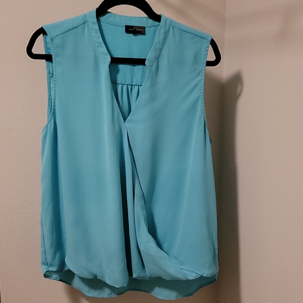 The Limited sleeveless blouse S